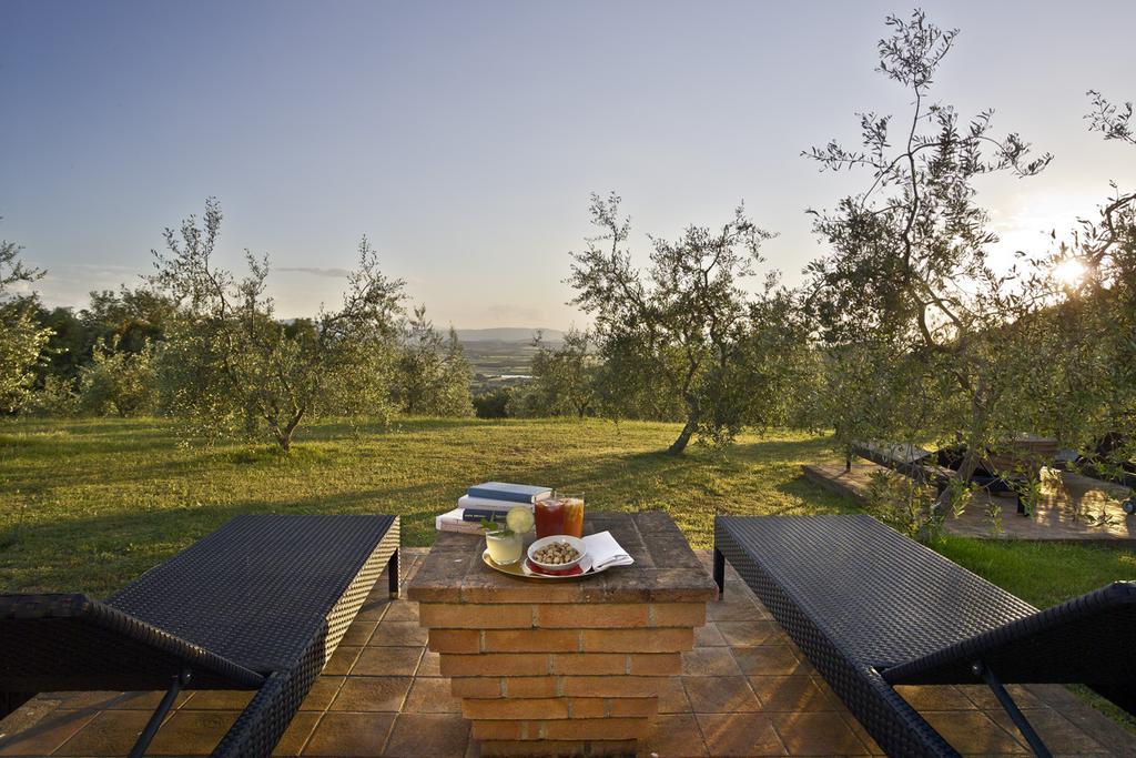 The Country House Montali Tavernelle  ภายนอก รูปภาพ