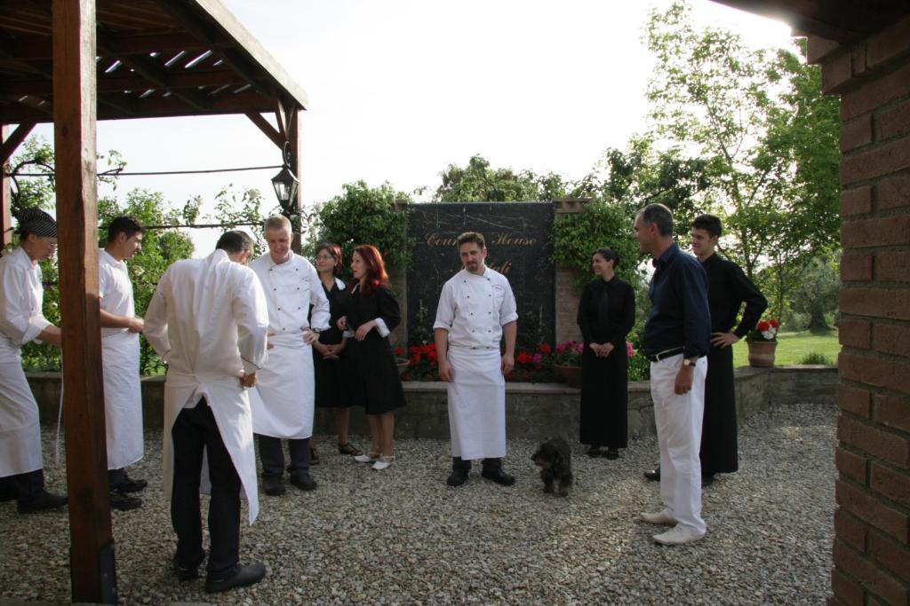 The Country House Montali Tavernelle  ภายนอก รูปภาพ